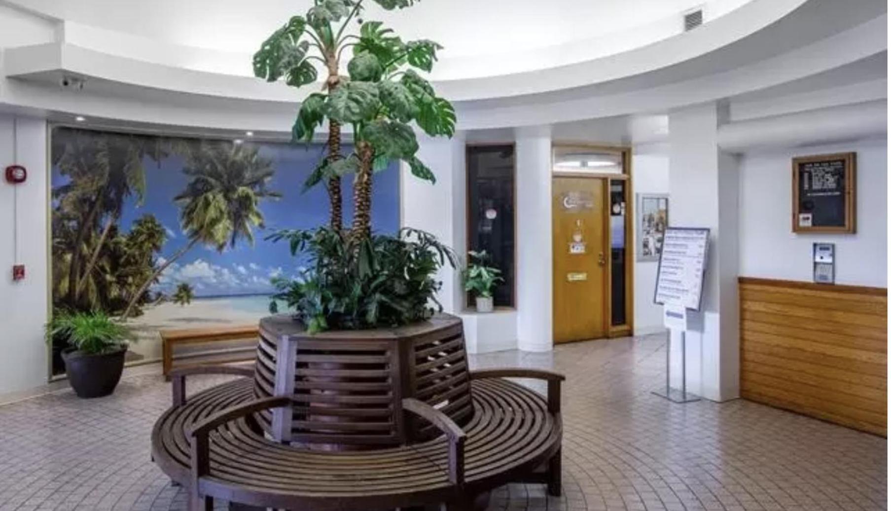 הונולולו Gem Of Waikiki At Inn On The Park מראה חיצוני תמונה
