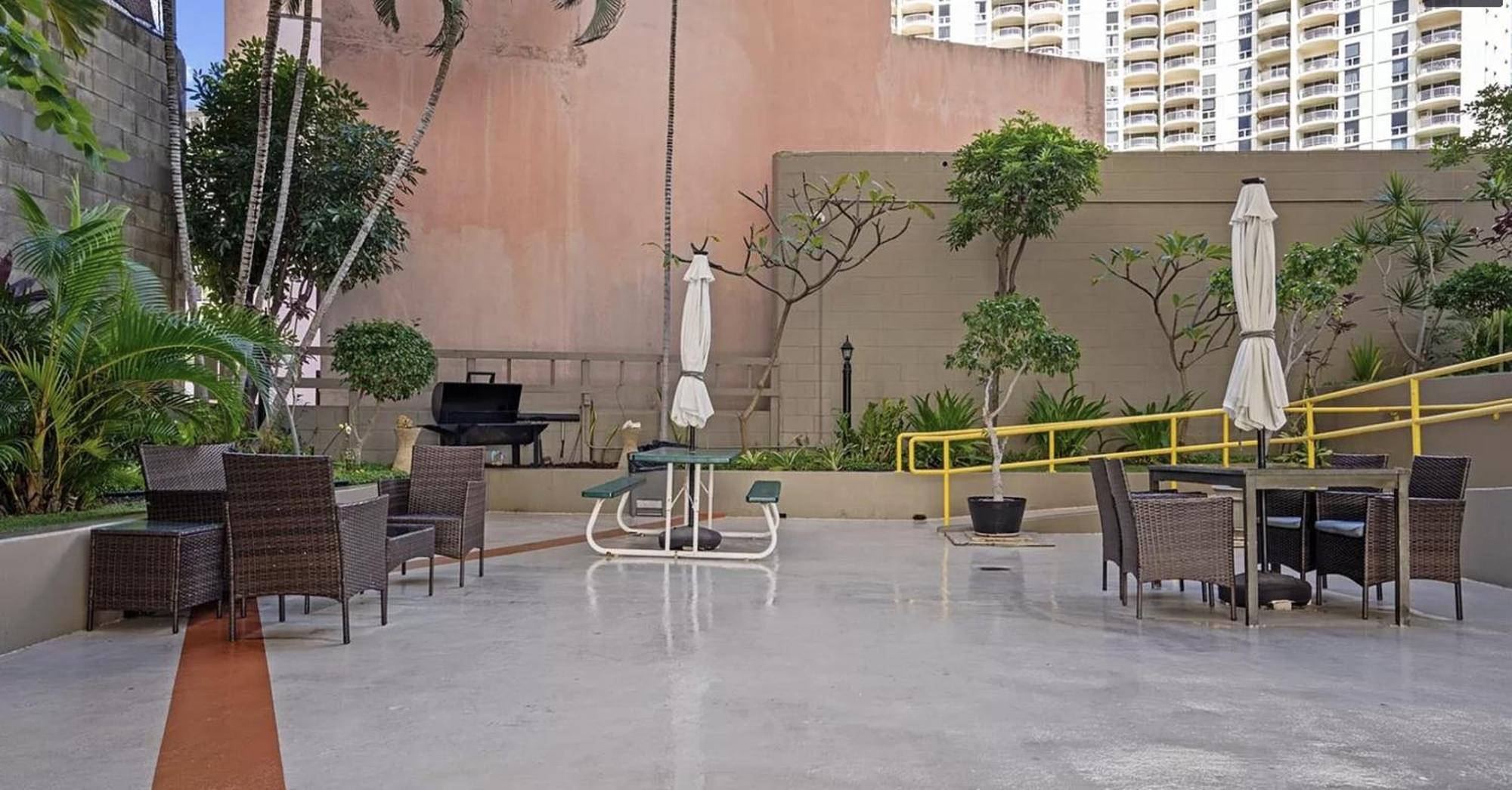 הונולולו Gem Of Waikiki At Inn On The Park מראה חיצוני תמונה