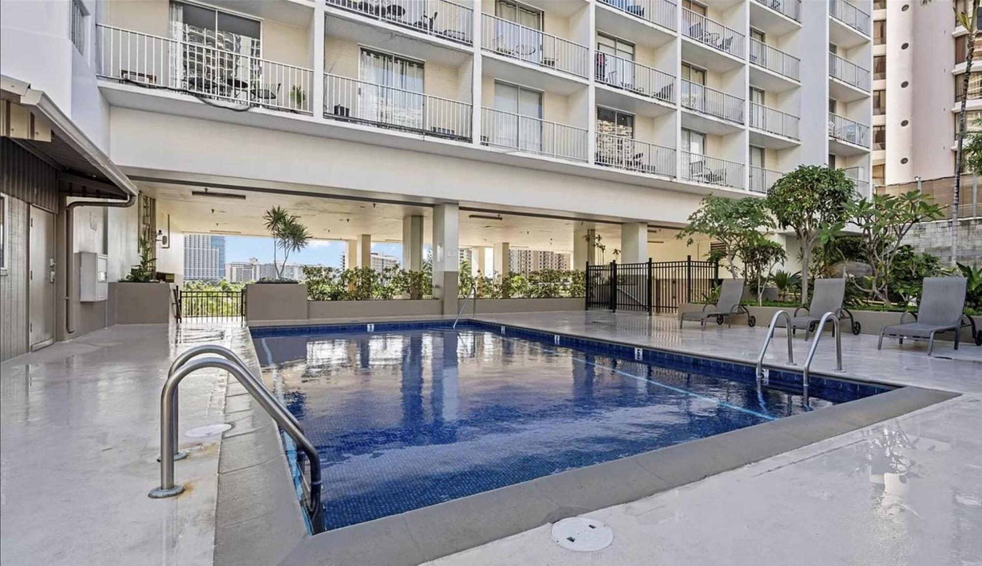 הונולולו Gem Of Waikiki At Inn On The Park מראה חיצוני תמונה