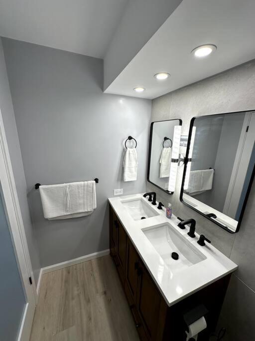 הונולולו Gem Of Waikiki At Inn On The Park מראה חיצוני תמונה