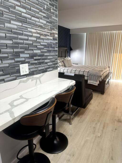הונולולו Gem Of Waikiki At Inn On The Park מראה חיצוני תמונה