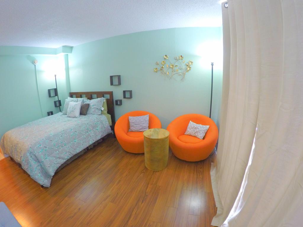 הונולולו Gem Of Waikiki At Inn On The Park מראה חיצוני תמונה