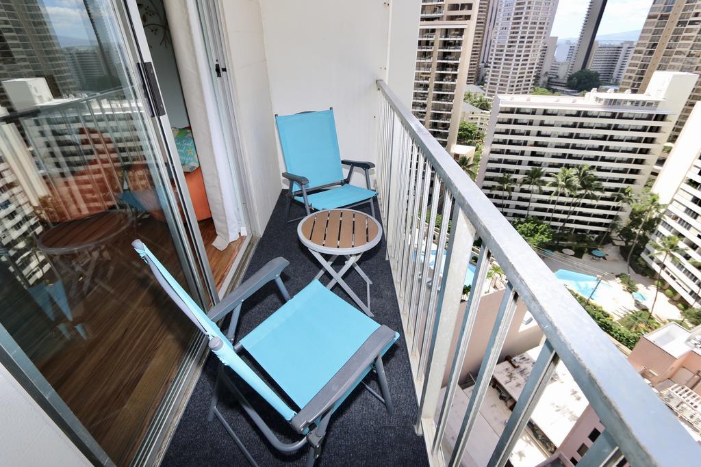 הונולולו Gem Of Waikiki At Inn On The Park מראה חיצוני תמונה